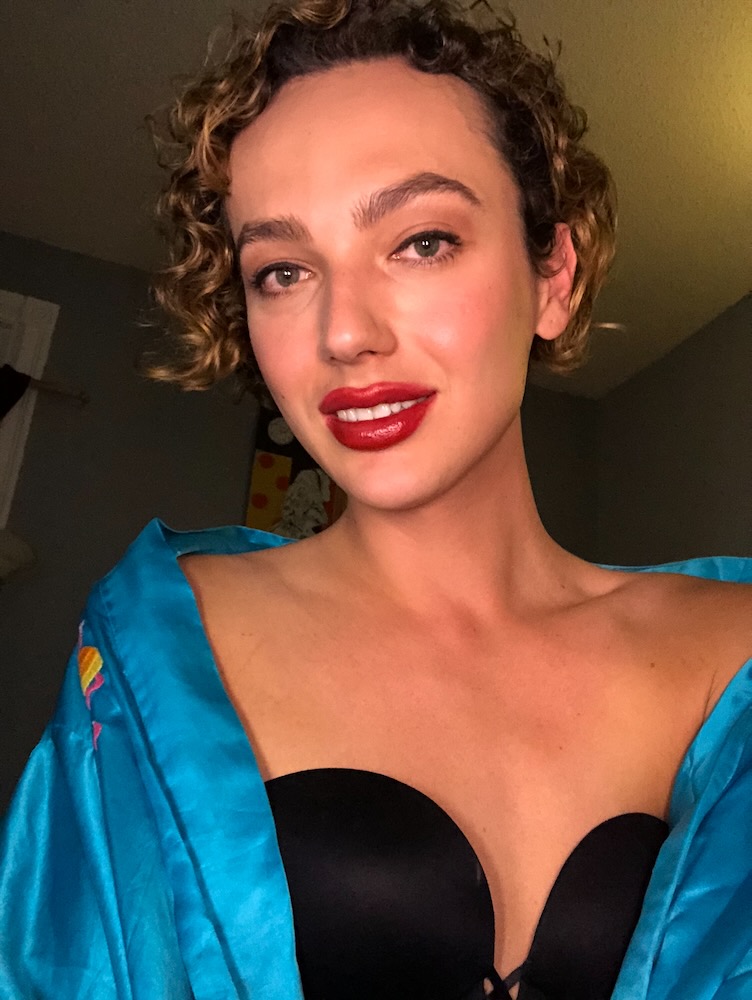 Amina 4